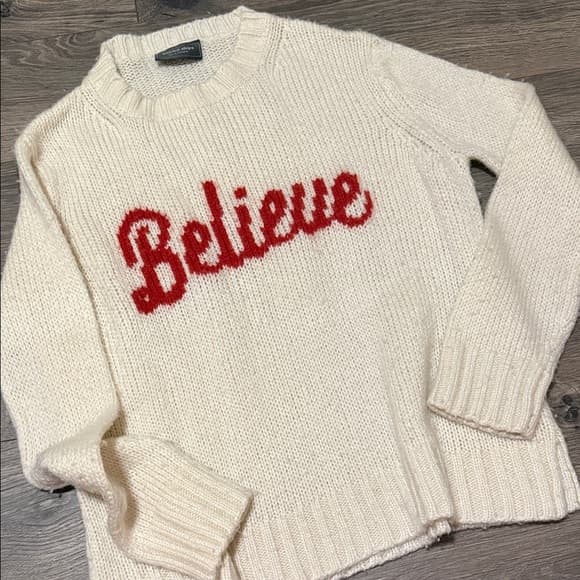 Wooden Ships Ivory Crewneck Sweater with Red 'Believe' Script size xs/small - Thumbnail 5