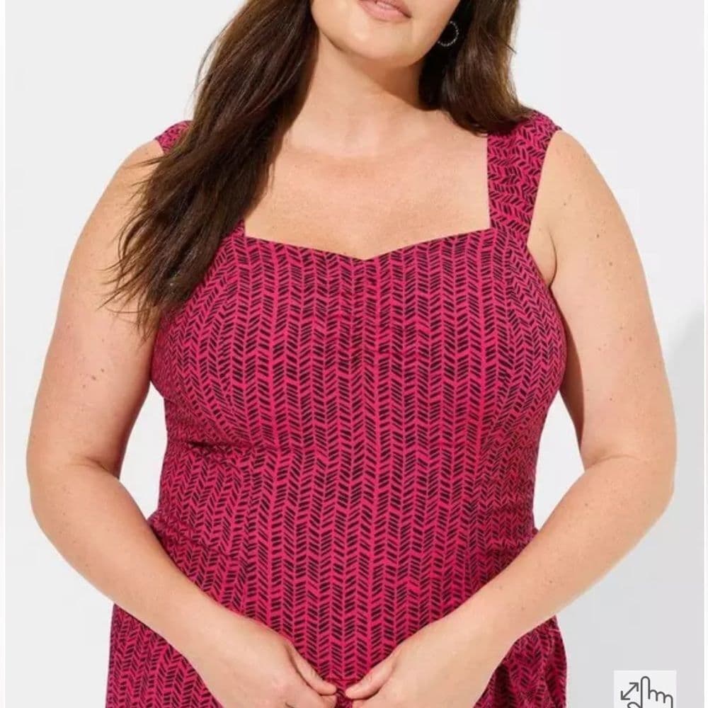 Torrid Challis Smocked Crop Top size 4 NWT - Thumbnail 6