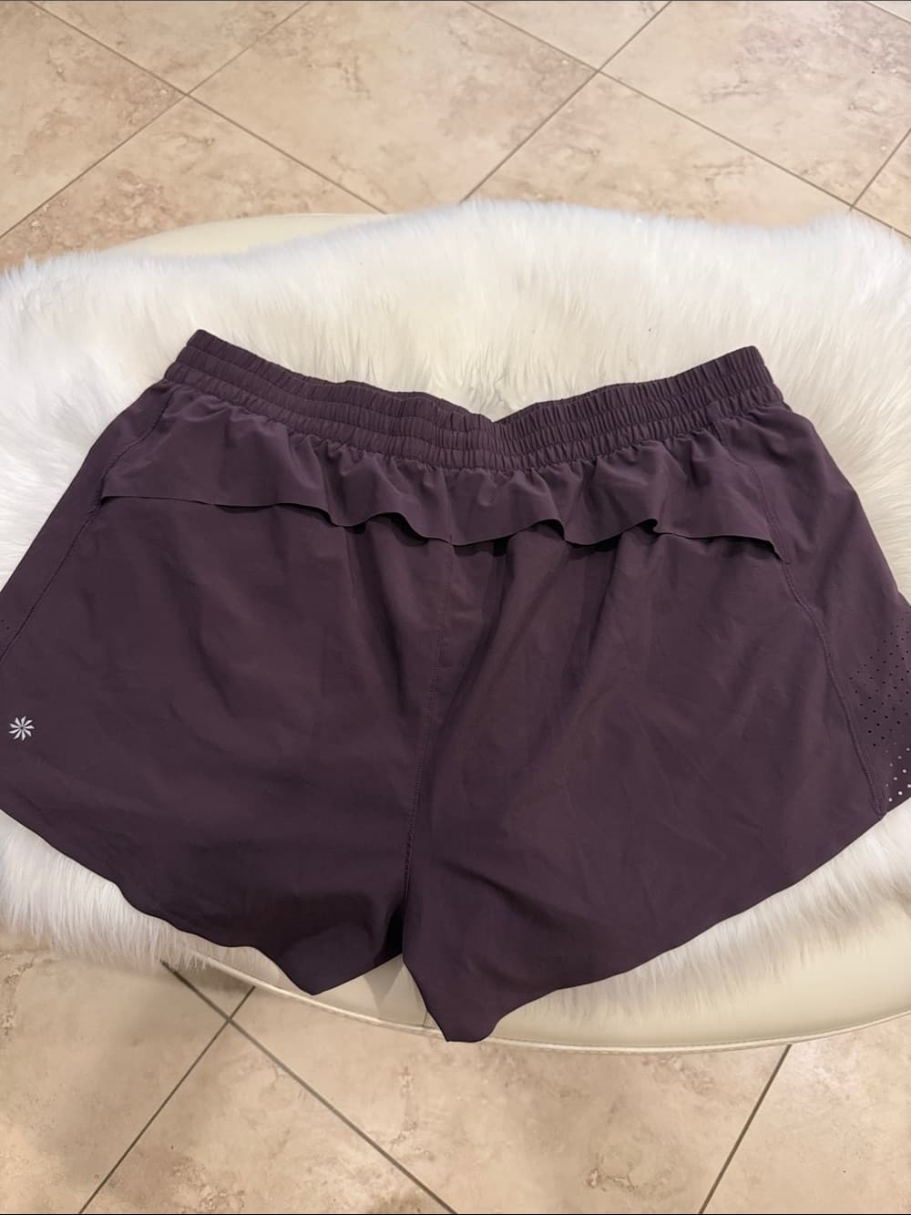 Athleta Hustle Short 3" Plum Ruffle-Waist Running Shorts plus size 1x - Thumbnail 3