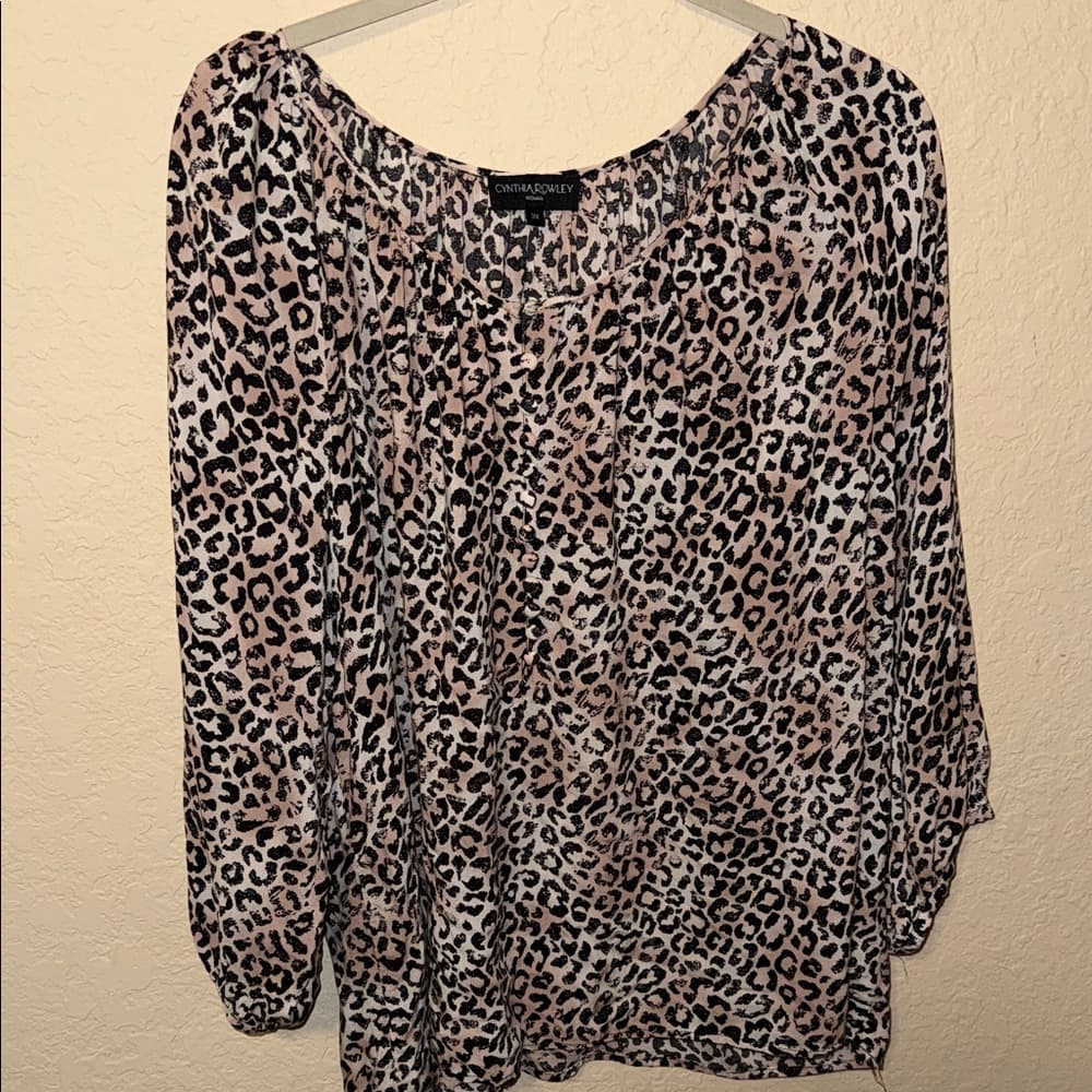 Cynthia Rowley Women’s Pink Leopard Print Blouse 3x - Thumbnail 3