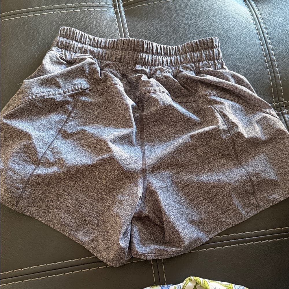 lululemon athletica Heather Gray Athletic Running Shorts size 6 - Thumbnail 3