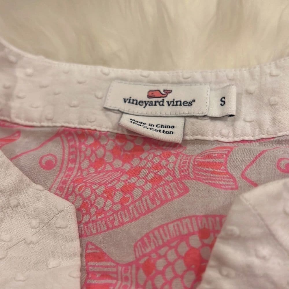 Vineyard Vines size small tunic