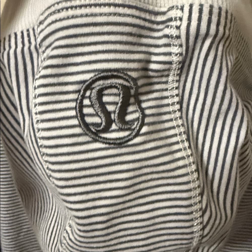 Lululemon Bliss Break Wagon Stripe Angel Wing Soot Light Angel Wing hoodie - Thumbnail 2