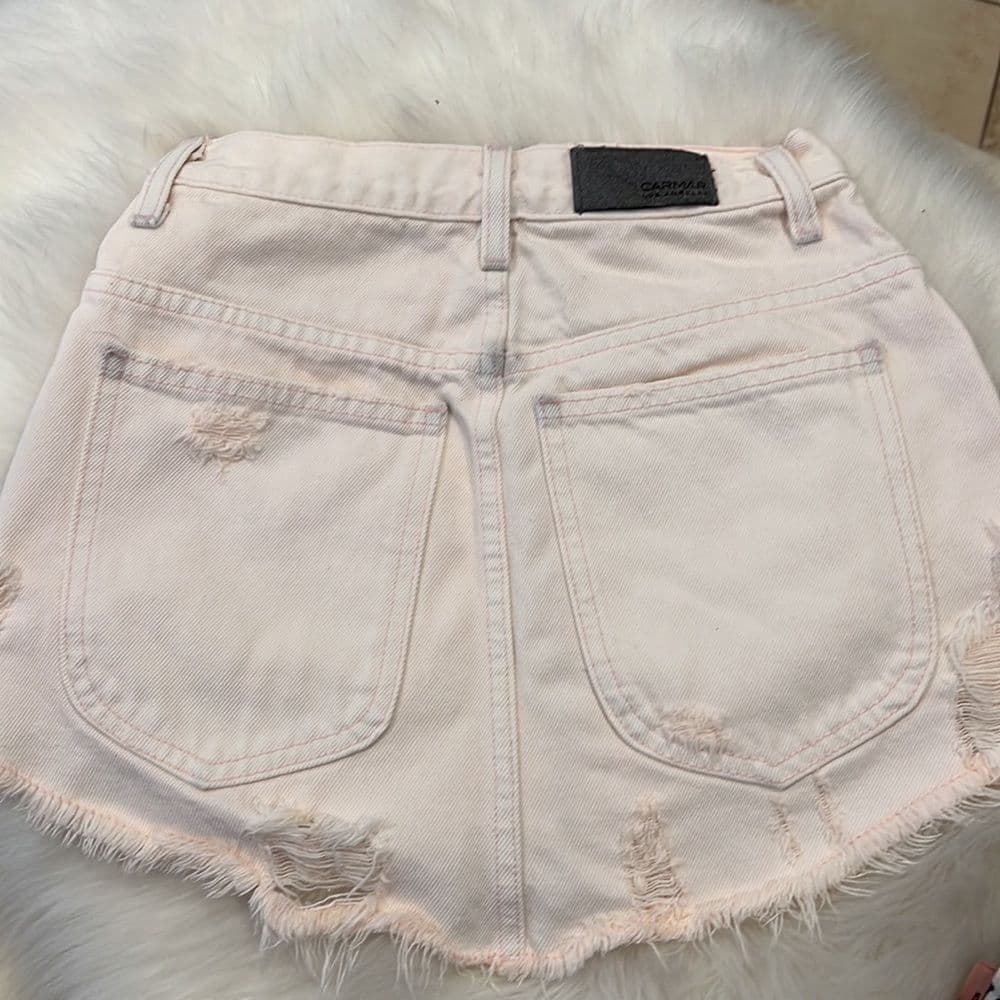 Carmar distressed skirt size 24