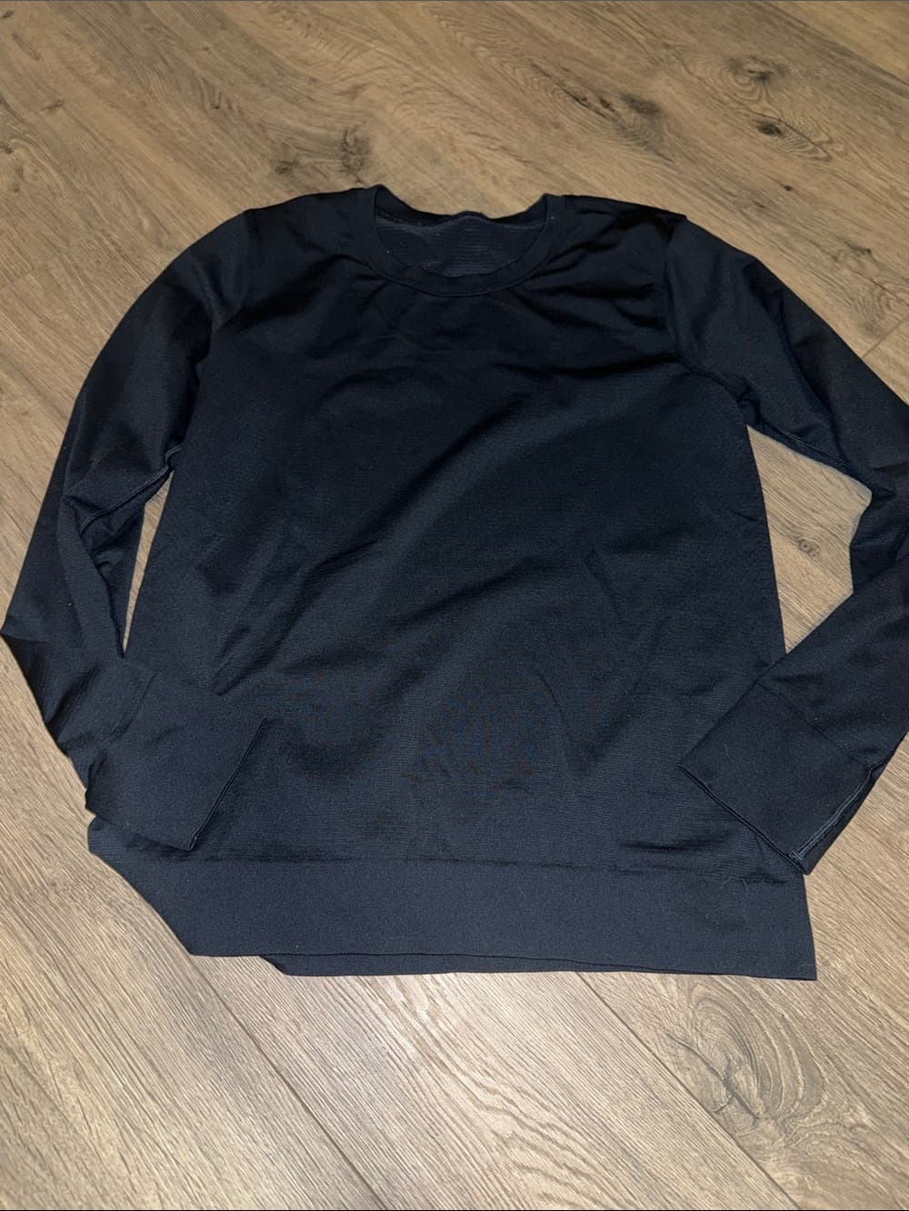 Black Long Sleeve Lightweight Top - Thumbnail 3