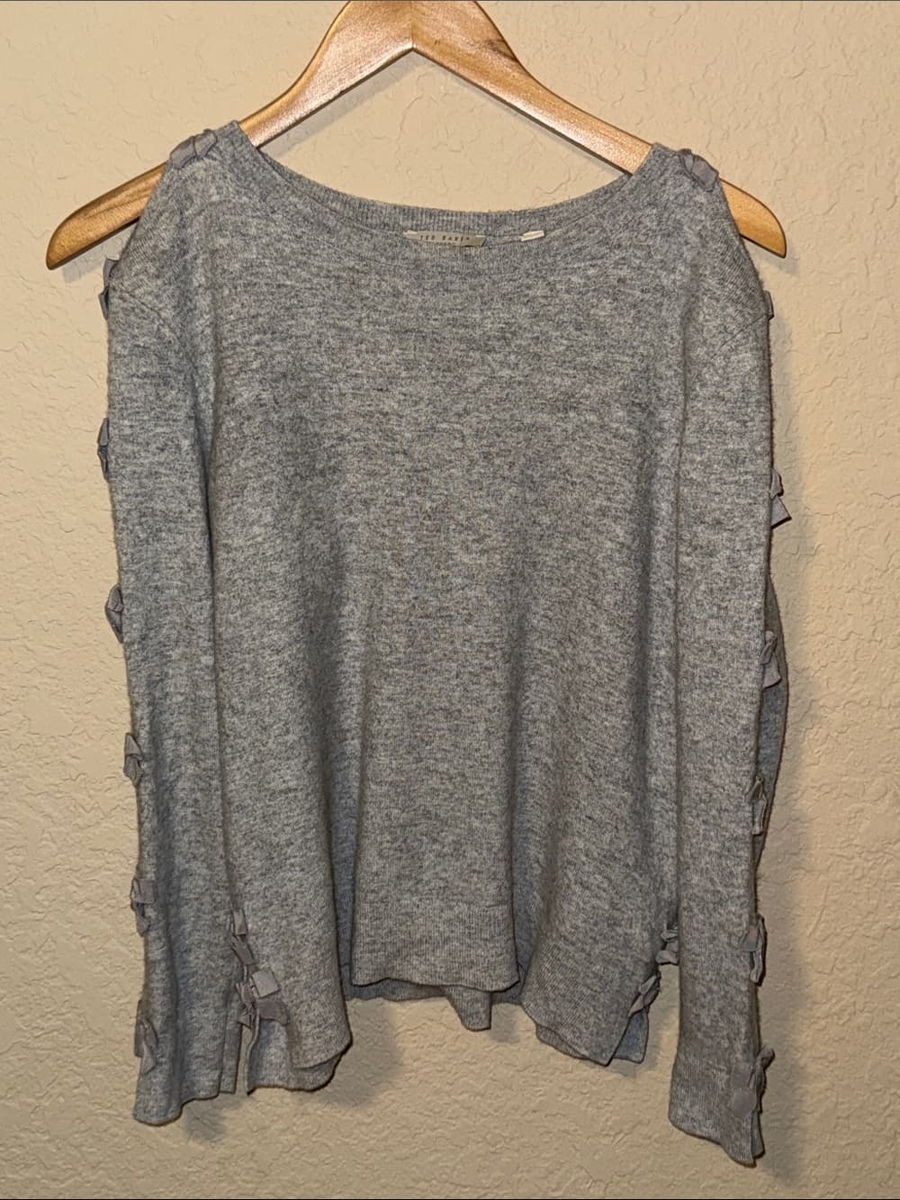 Ted Baker Gray Bow-Detail Scoop Neck Sweater size 4/large - Thumbnail 6