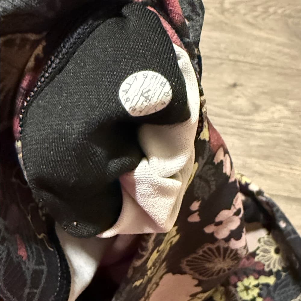 Lululemon Floral Print Women's Leggings - Black Multi - Thumbnail 4