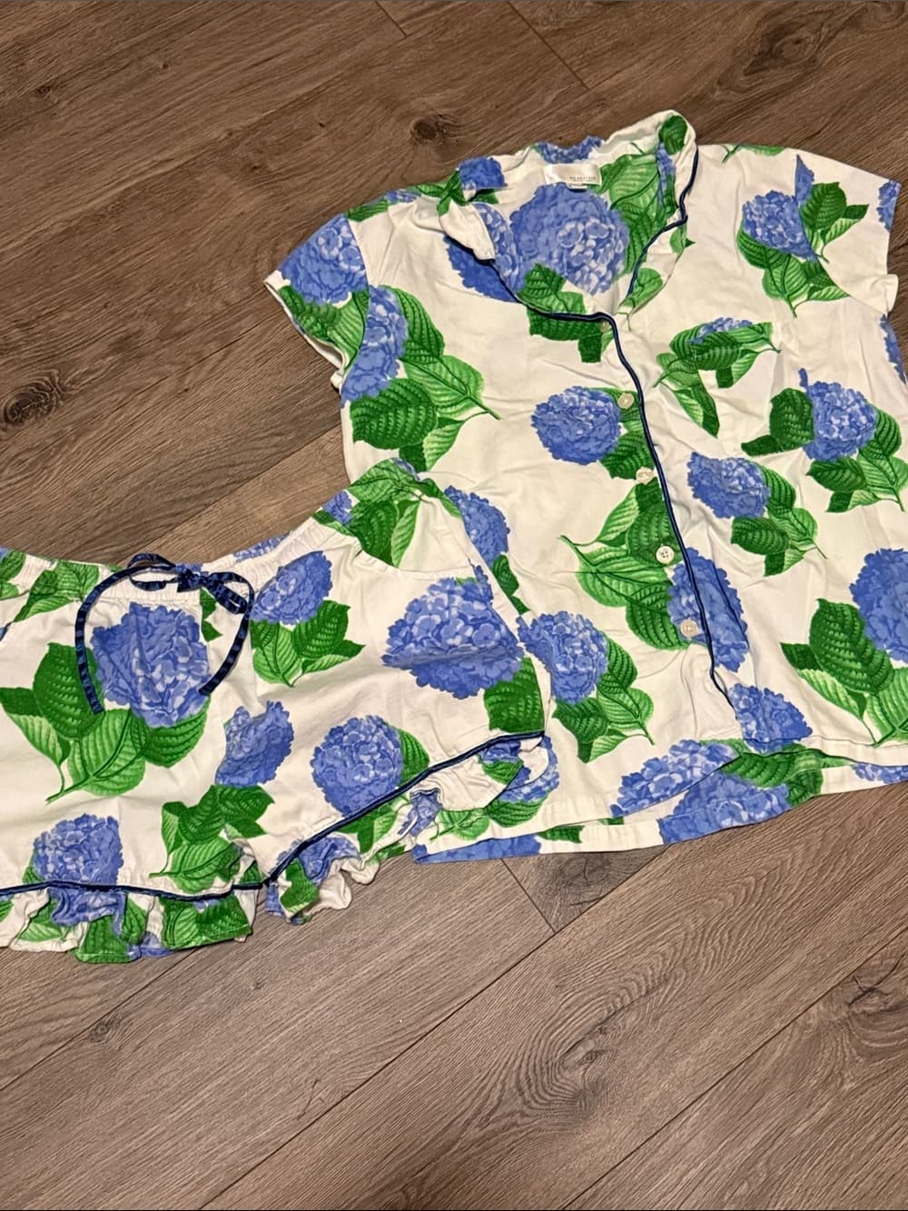Floral Hydrangea Two-Piece Pajama Set - Blue & Green - Thumbnail 2