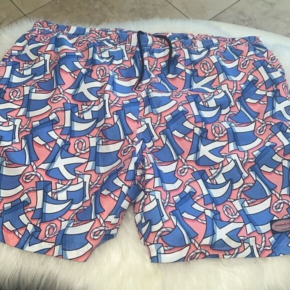 Vineyard Vines mens size large swim trunks swimsuit - Thumbnail 6