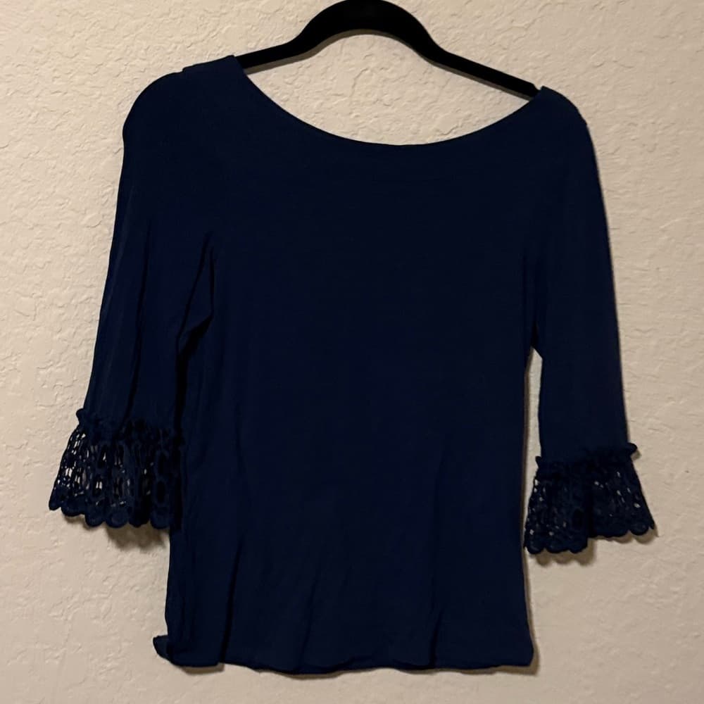Lilly Pulitzer Navy Crochet Bell-Sleeve Top size small - Thumbnail 5
