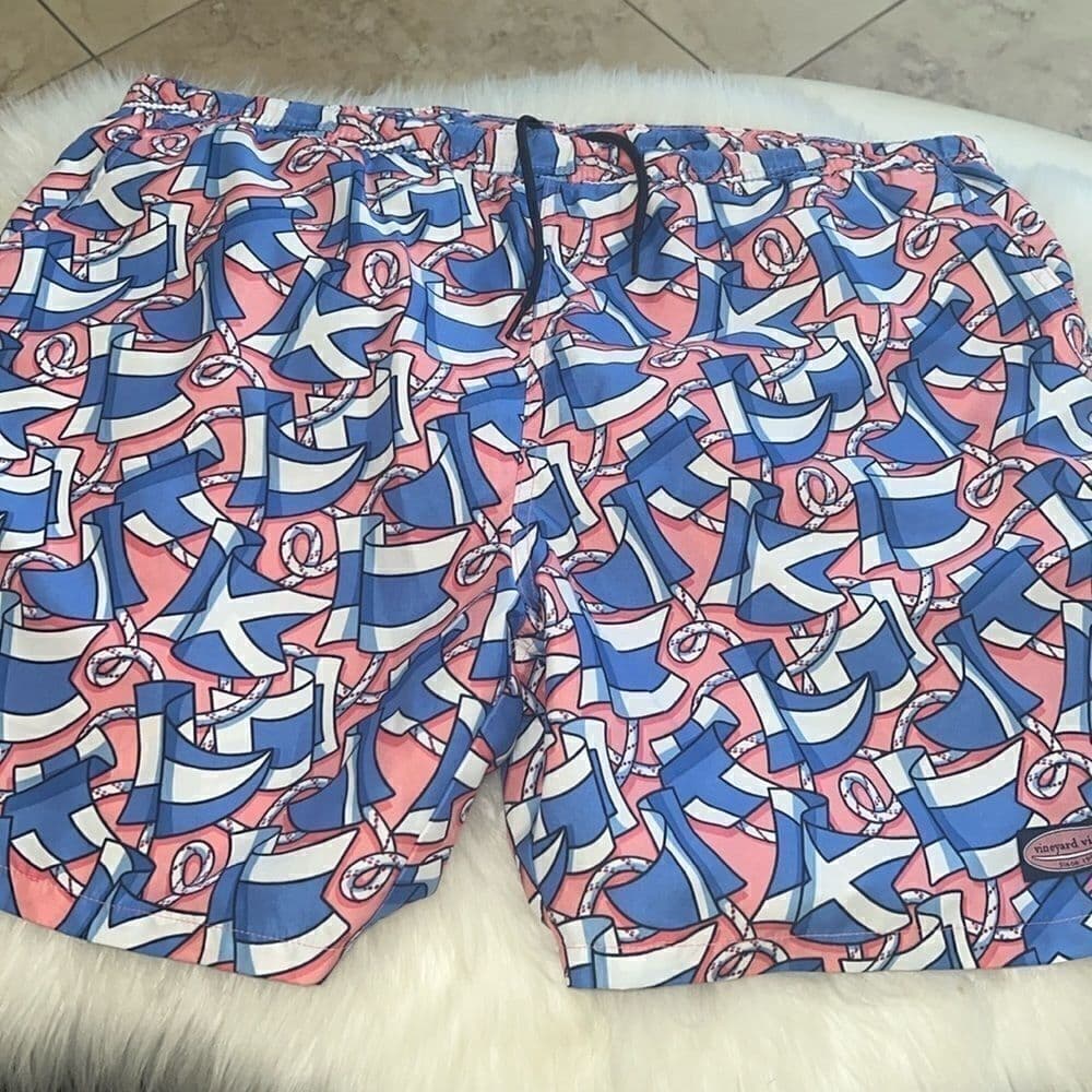 Vineyard Vines mens size large swim trunks swimsuit - Thumbnail 5
