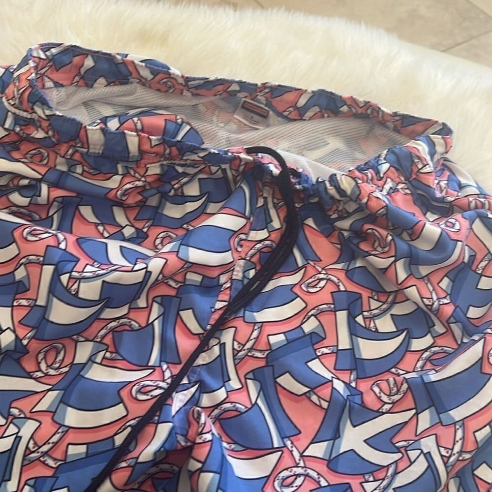 Vineyard Vines mens size large swim trunks swimsuit - Thumbnail 2