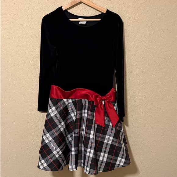 Bonnie Jean Black Velvet Dress with Red Sash and Plaid Skirt 18 plus vintage - Thumbnail 4