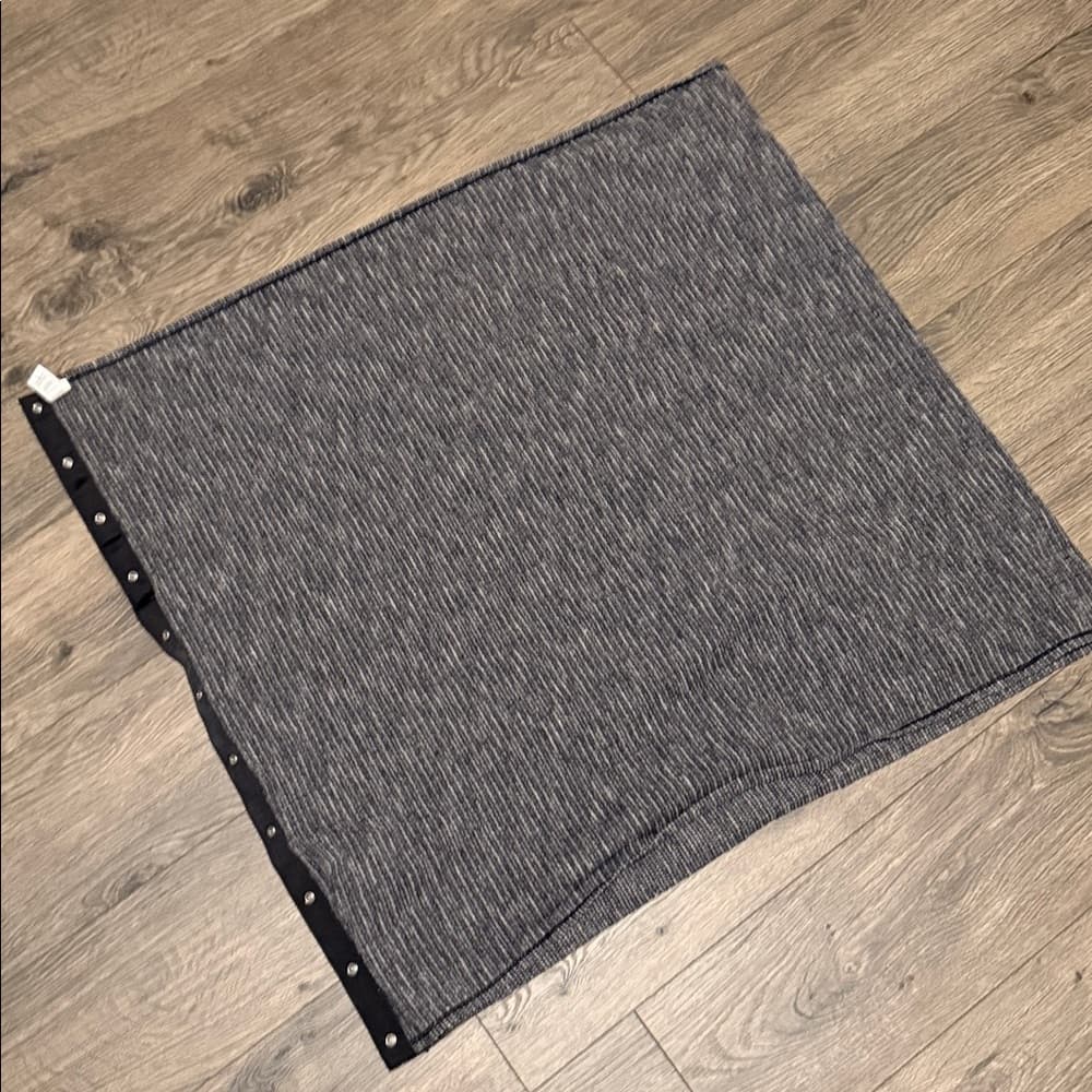 Lululemon Elegant Gray Wrap Scarf - Thumbnail 2