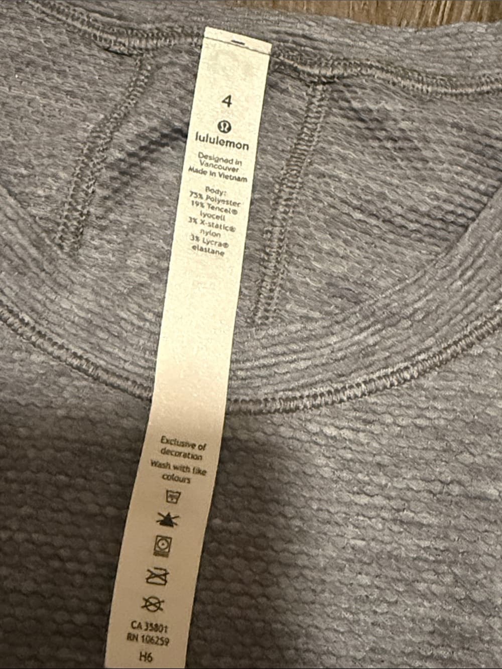 lululemon athletica Heather Gray Textured Short Sleeve Tee - Thumbnail 2