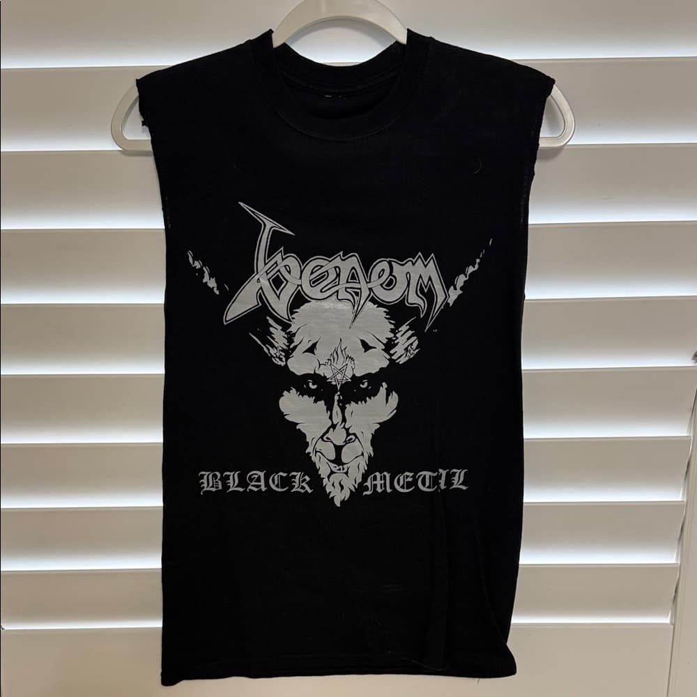 Venom Black Graphic Sleeveless Men Shirt Vintage band tee small 18" across p2p - Thumbnail 2