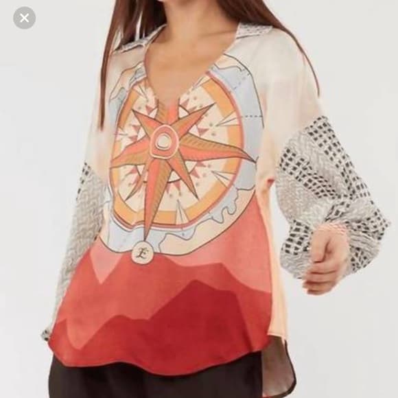 Me369 Boho Compass Print Long-Sleeve Women’s Top Multicolor has very minor flaws - Thumbnail 8