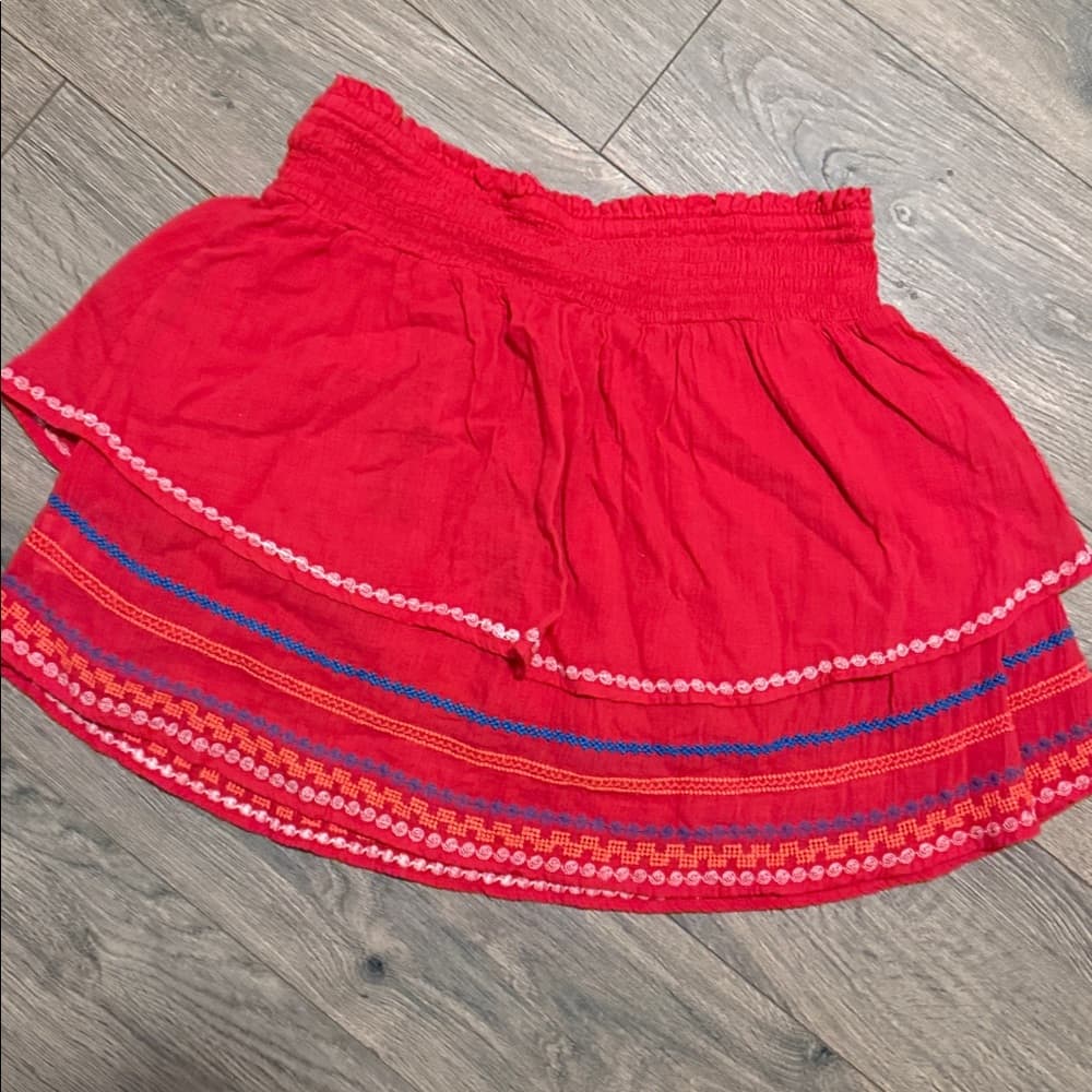 Parker Vibrant Red Mini Skirt with Blue Floral Accents mediun - Thumbnail 2