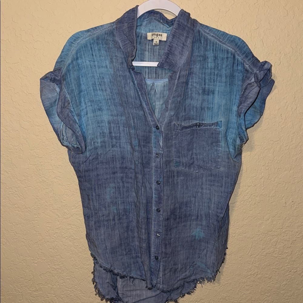 Umgee Light Blue Washed Button-Up Shirt size small - Thumbnail 3