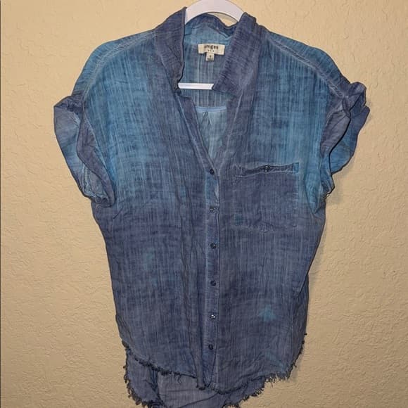 Umgee Light Blue Washed Button-Up Shirt size small - Thumbnail 4