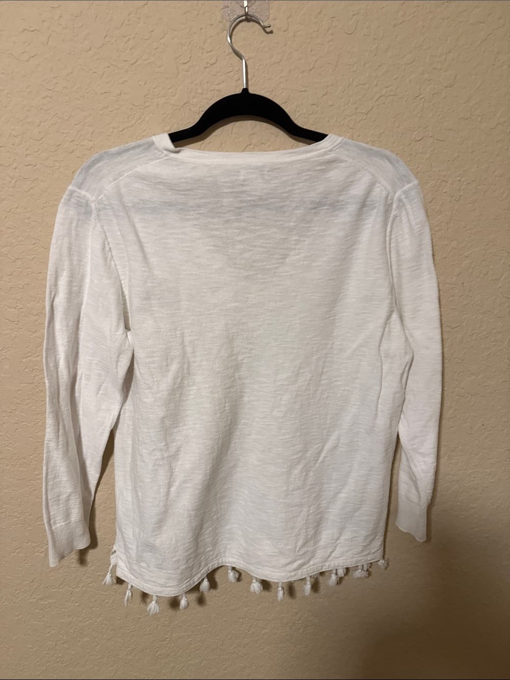 J.Crew White V-Neck Tassel Hem Women's Top - Thumbnail 2