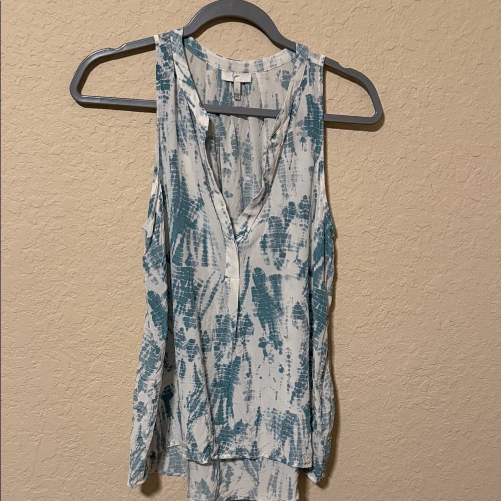 Joie Blue and White Silk sleeveless blouse - Thumbnail 4