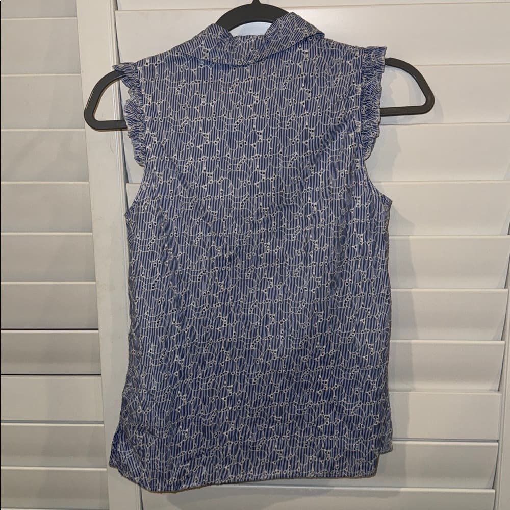 Lilly Pulitzer Navy and White Sleeveless Button-Down 0 - Thumbnail 2