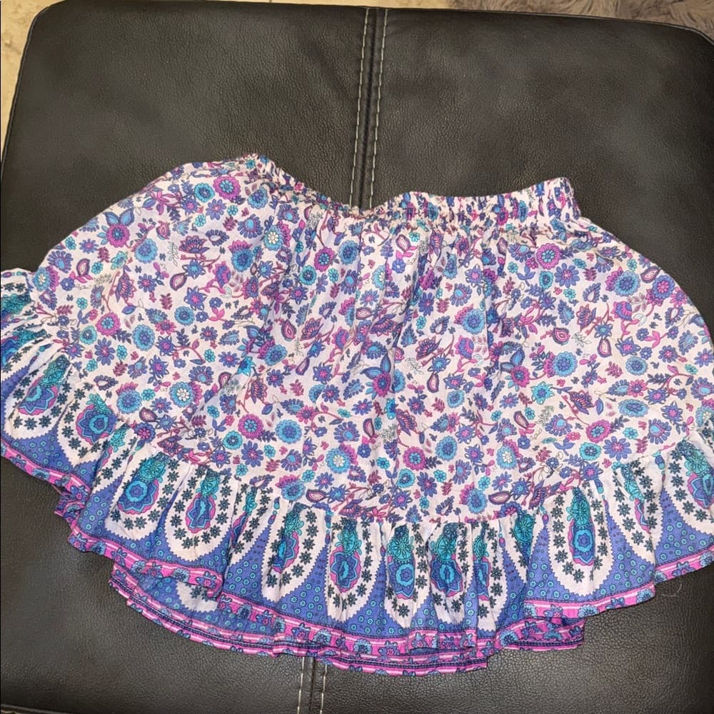 Walker & Wade Vibrant Floral A-Line Skirt in Purple and Blue small/medium - Thumbnail 3
