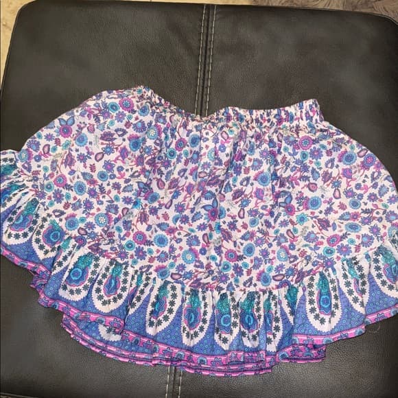 Walker & Wade Vibrant Floral A-Line Skirt in Purple and Blue small/medium - Thumbnail 4