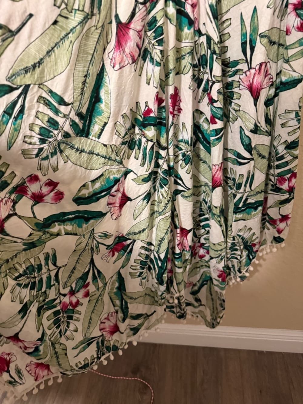 Japna Floral Spaghetti Strap Maxi Dress in Green & Pink - Thumbnail 3