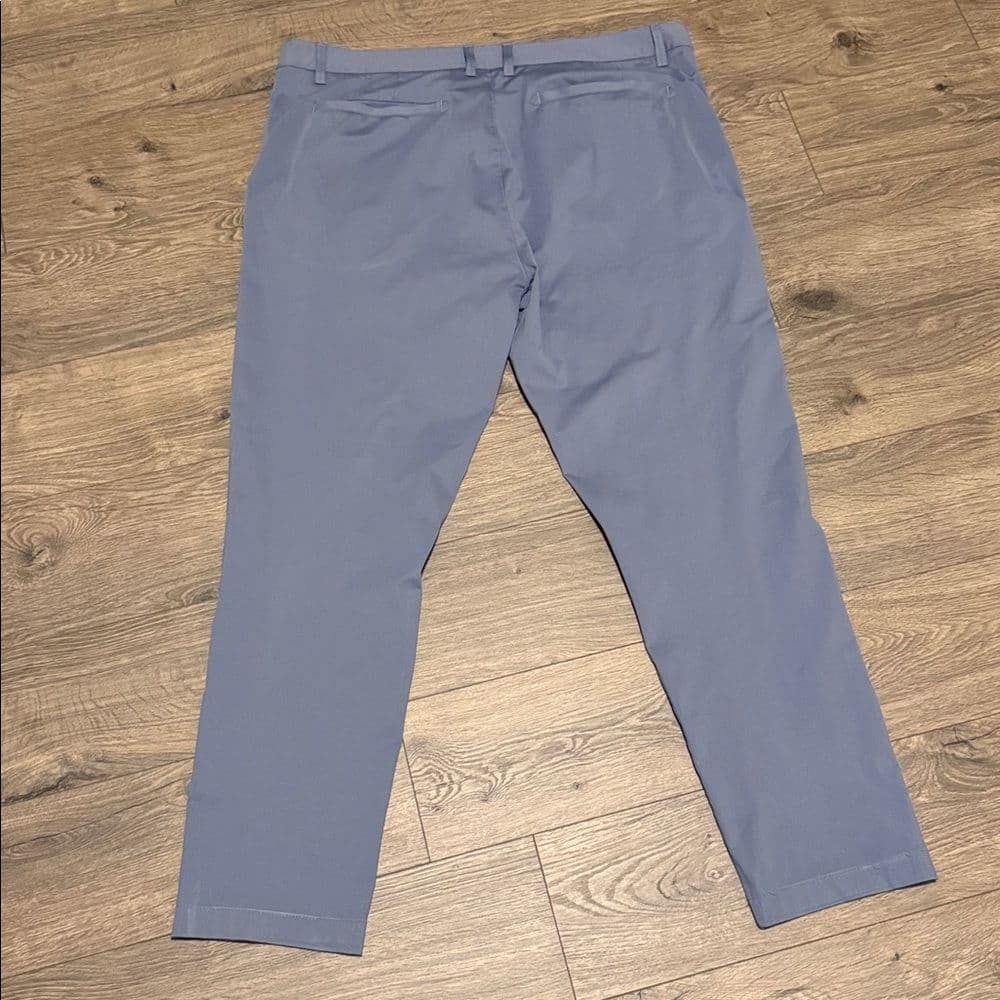 RHONE Men's Gray Chinos size 40 like new - Thumbnail 3