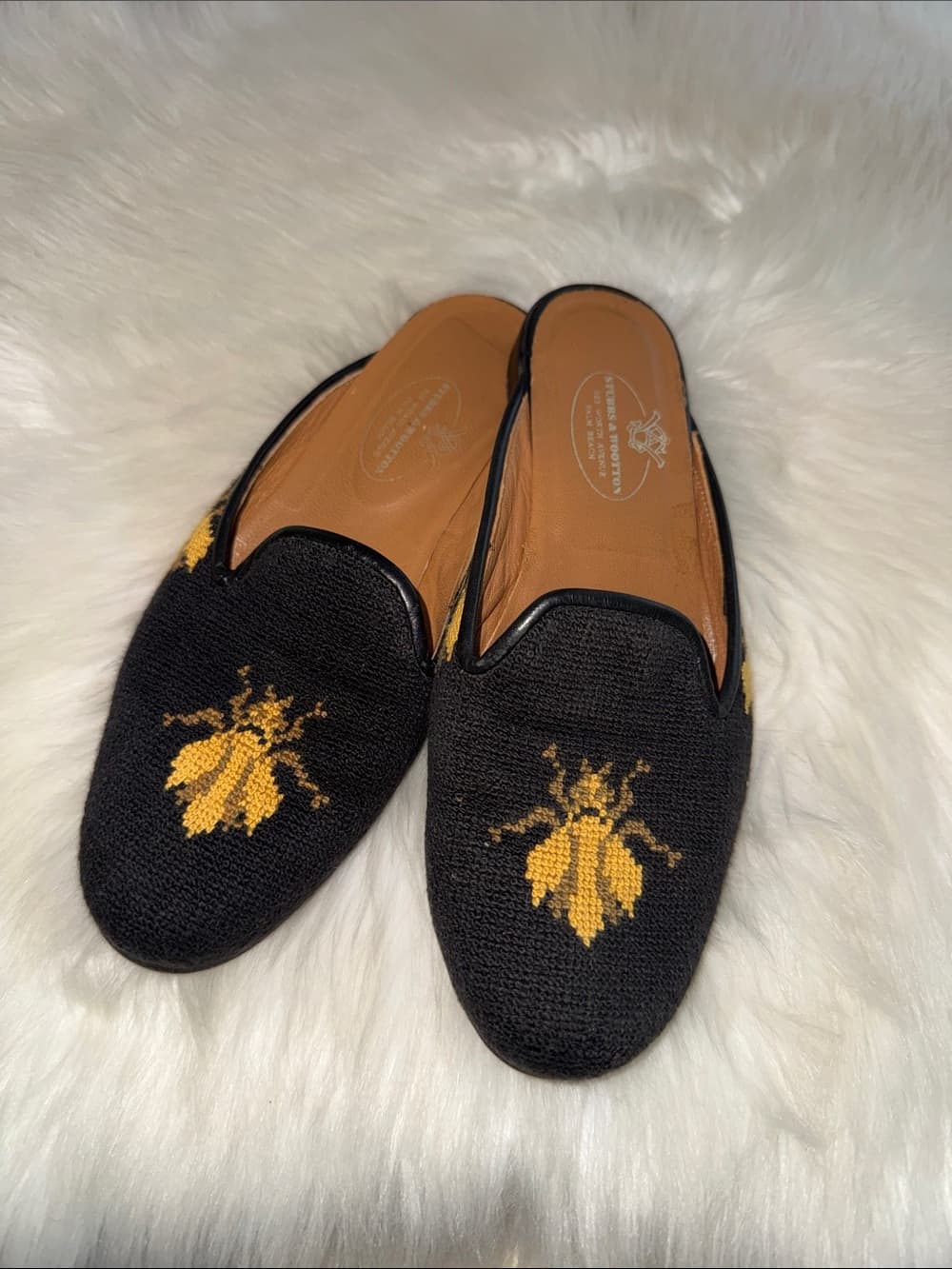 Stubbs & Wootton Black Slip-On Embroidered Bee Loafers - Thumbnail 5