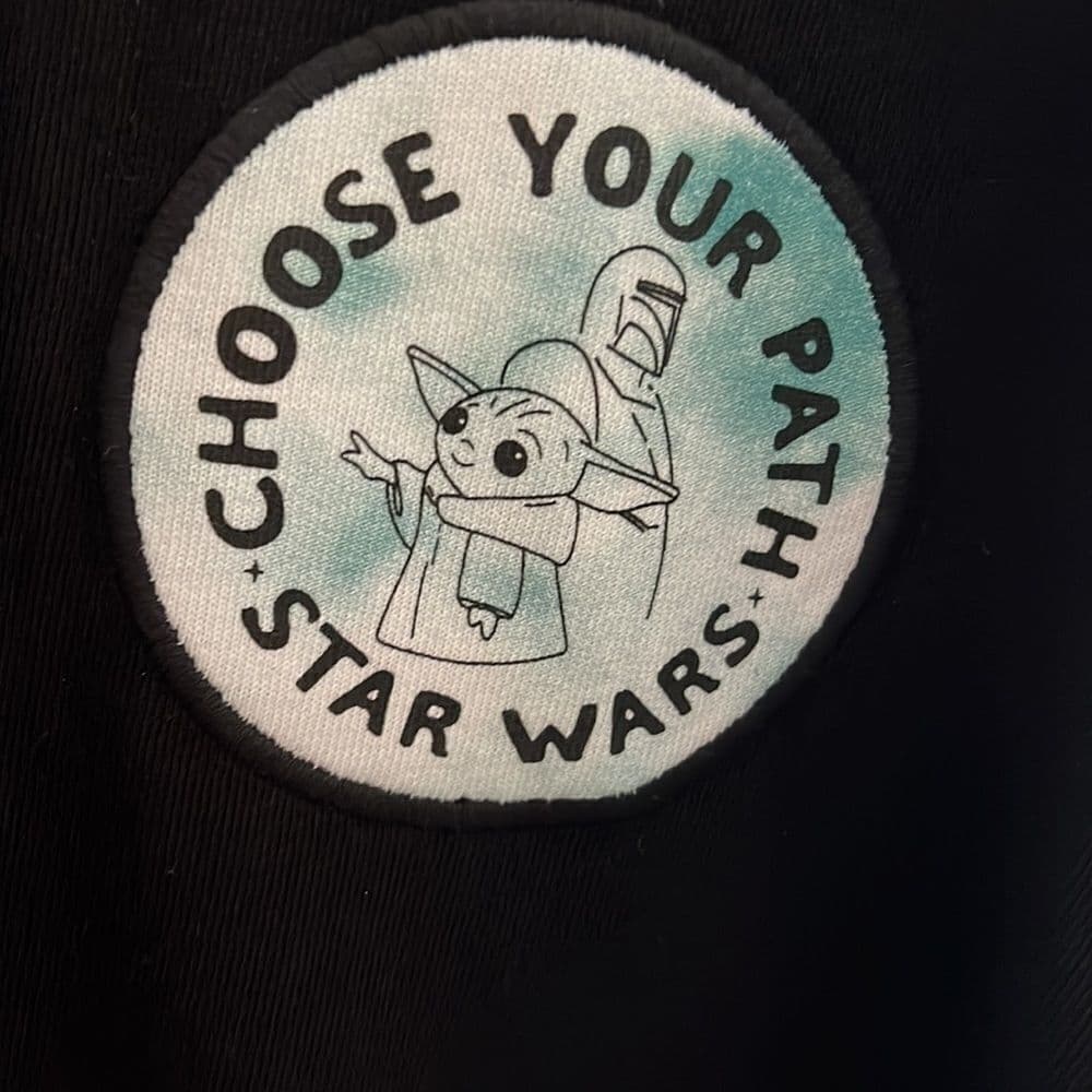 Baby Yoda Grogu Disney Spirit Jersey size large - Thumbnail 3