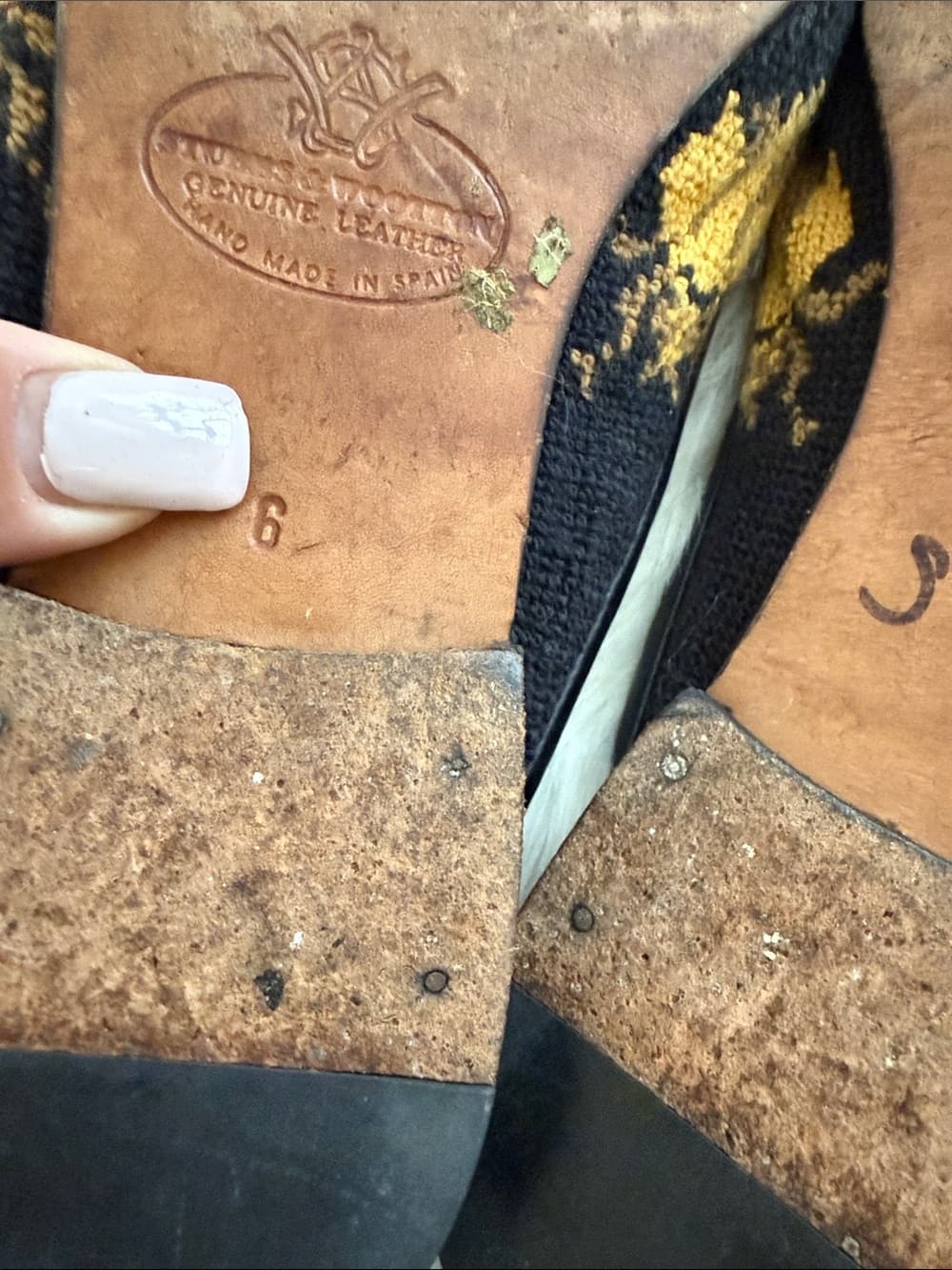 Stubbs & Wootton Black Slip-On Embroidered Bee Loafers - Thumbnail 2