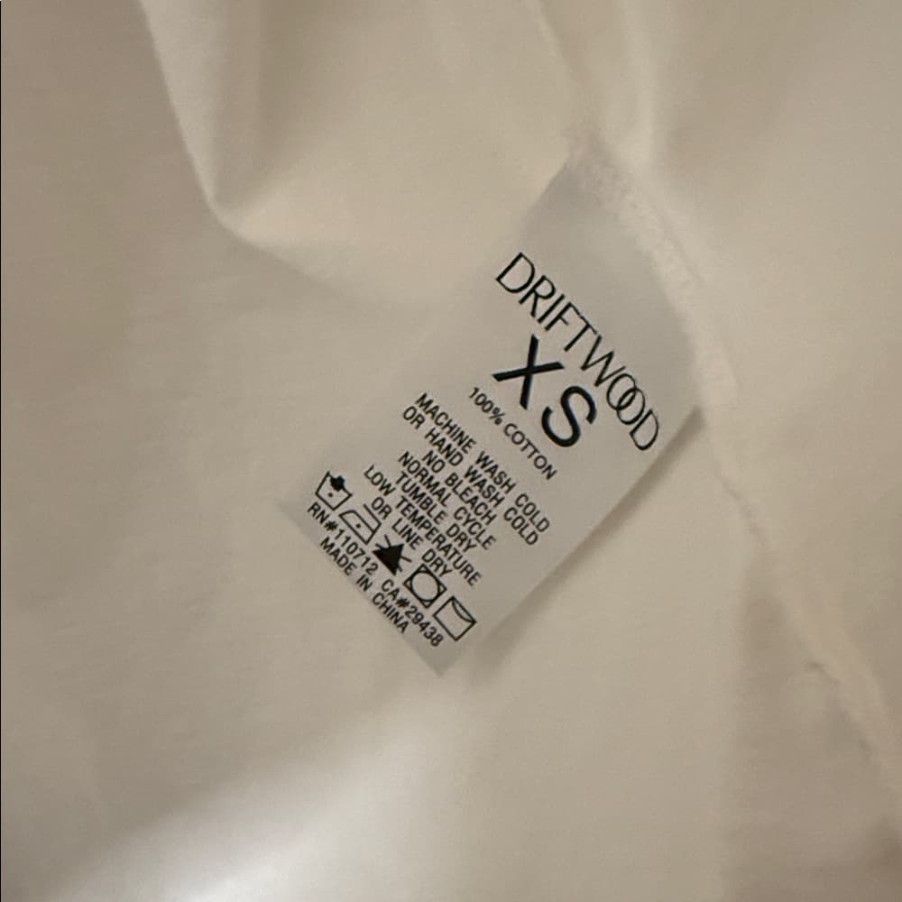 DRIFTWOOD White Top with Floral Embroidery - Thumbnail 2