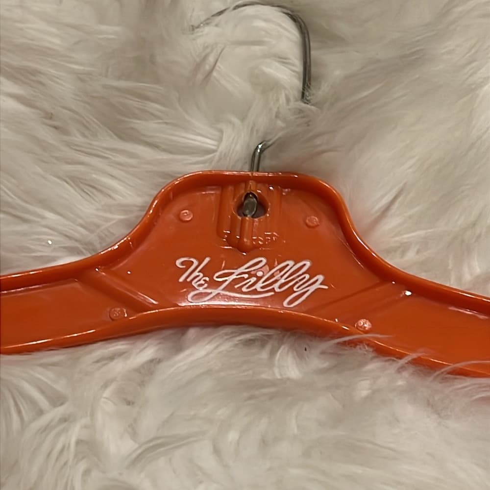 The Lilly vintage hanger Lilly Pulitzer