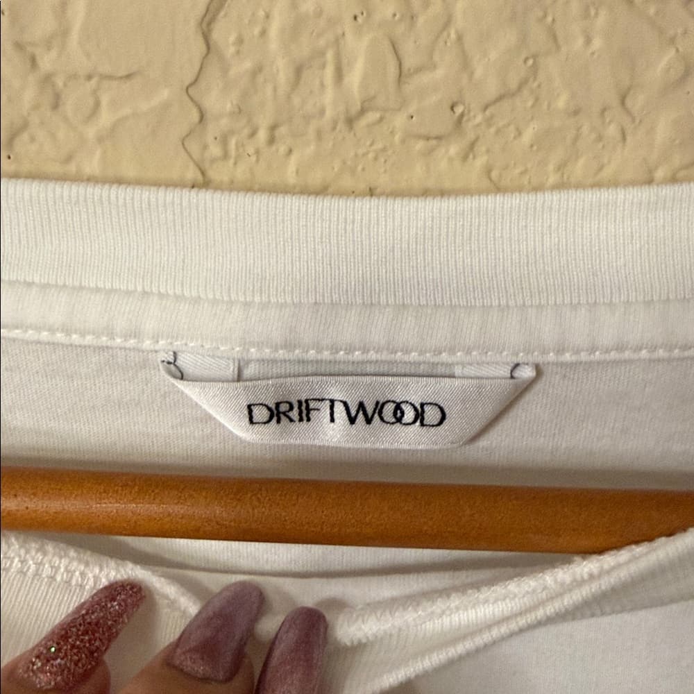 DRIFTWOOD White Top with Floral Embroidery