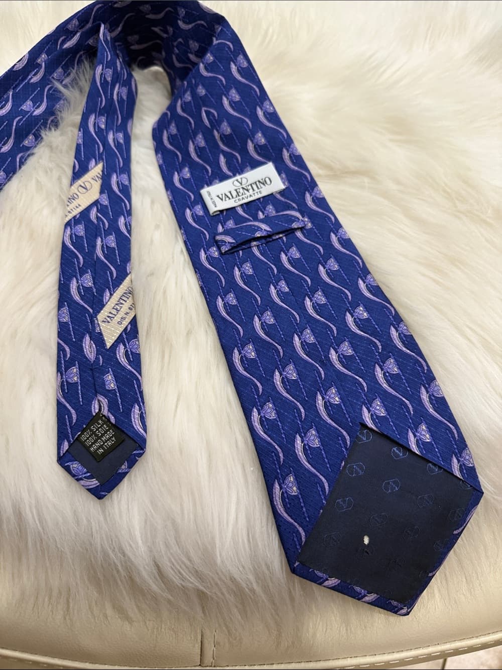 Valentino Vintage Classic Men's Blue Indigo Violet Patterned Tie