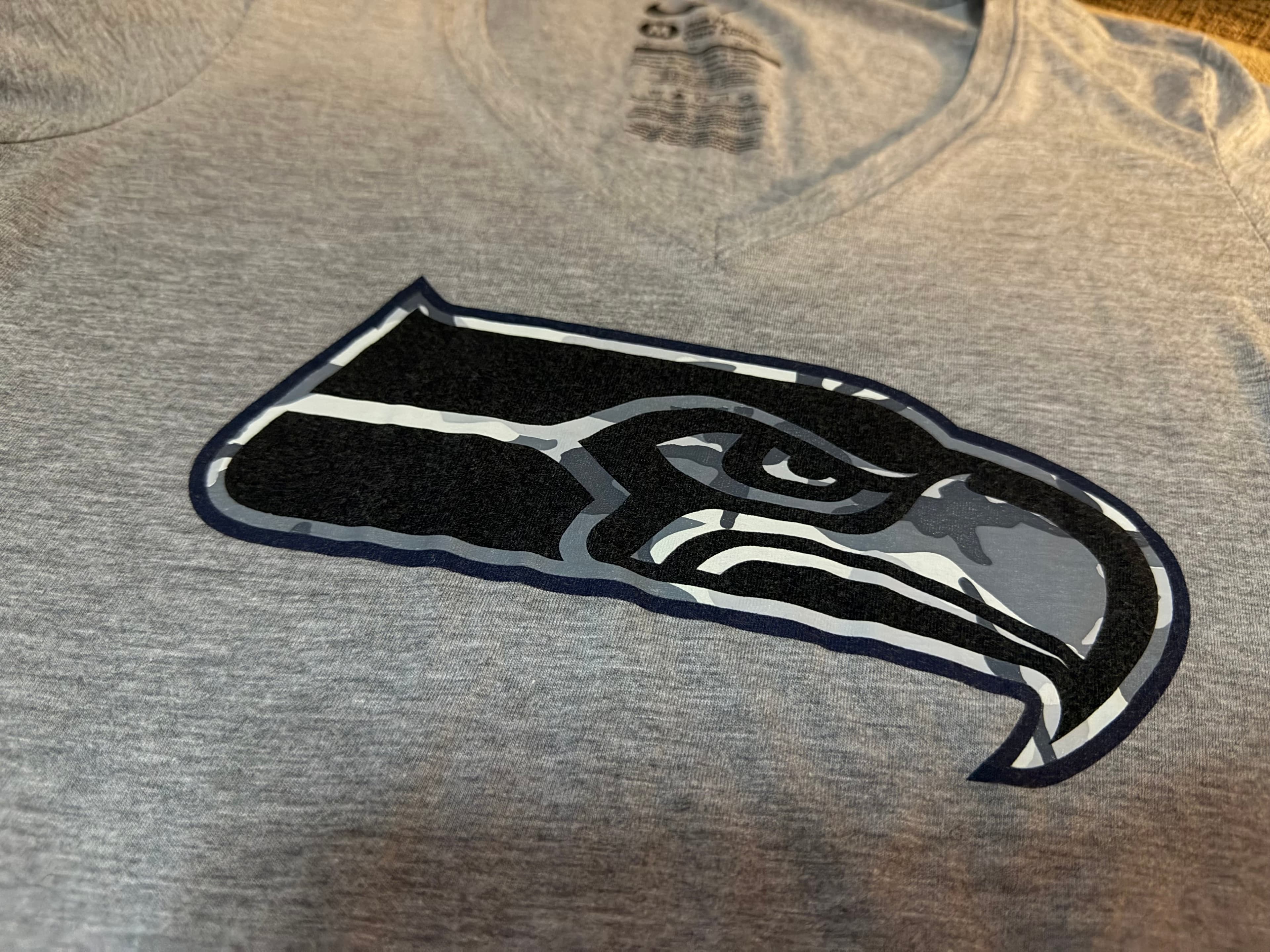 Nike Seahawks Women's Gray V-Neck T-Shirt Size M - Thumbnail 3