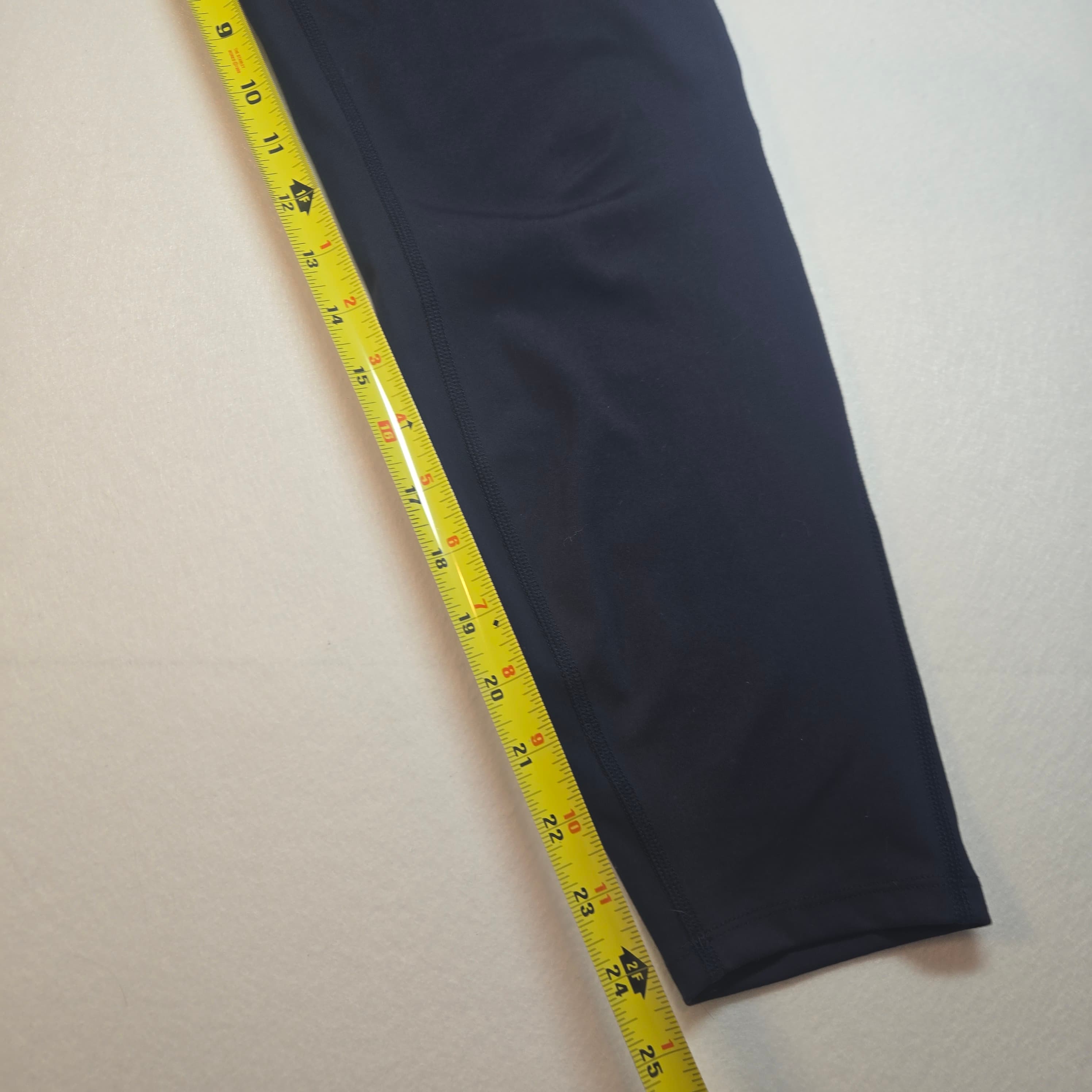 Halara Women's 7/8 Leggings Size L - Thumbnail 9
