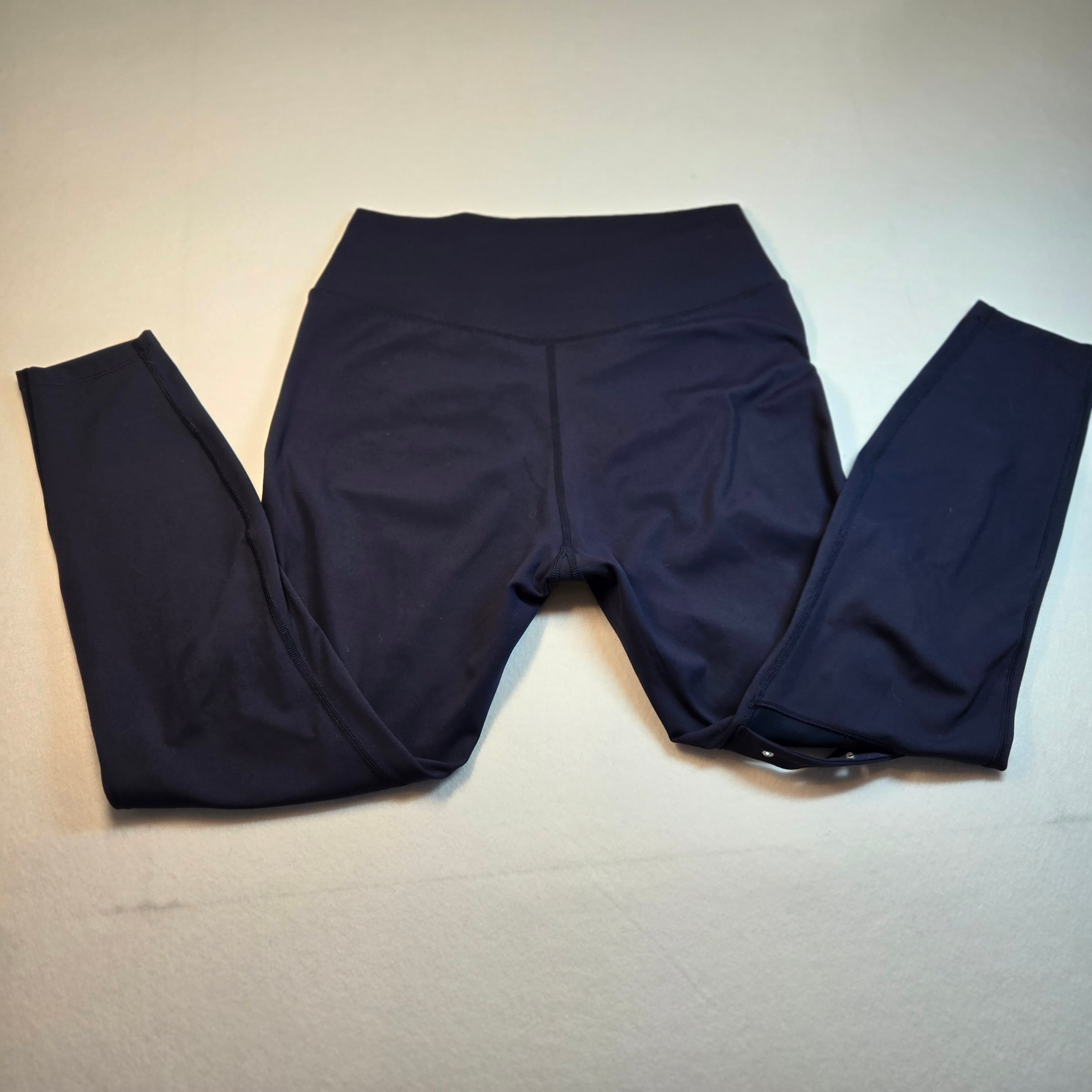 Halara Women's 7/8 Leggings Size L - Thumbnail 3