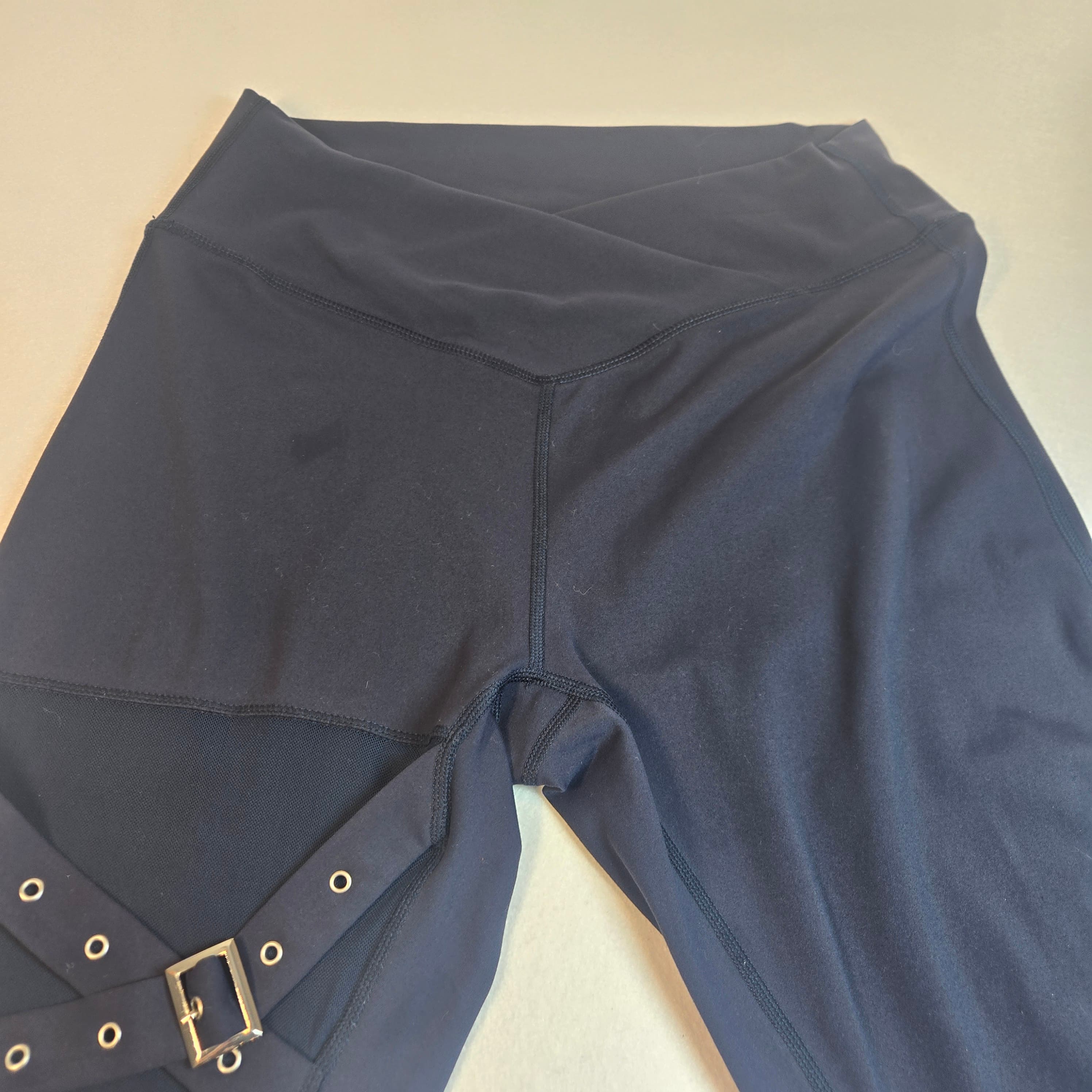 Halara Women's 7/8 Leggings Size L - Thumbnail 8