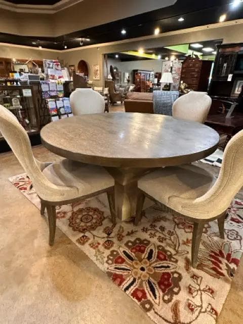Havertys Westcliffe Round Pedestal Table & 4 Chairs