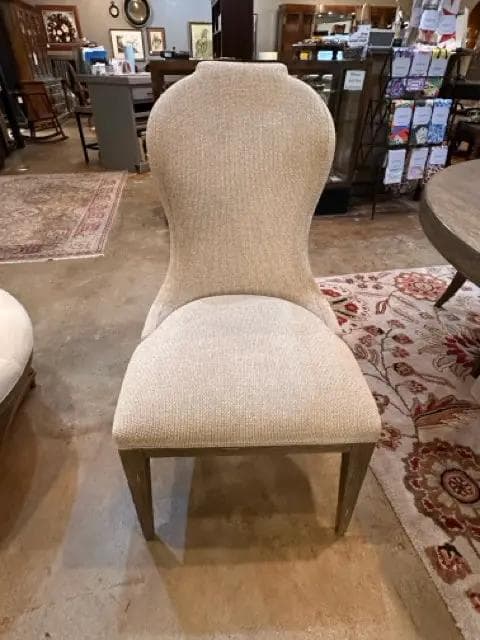 Havertys Westcliffe Round Pedestal Table & 4 Chairs - Thumbnail 4