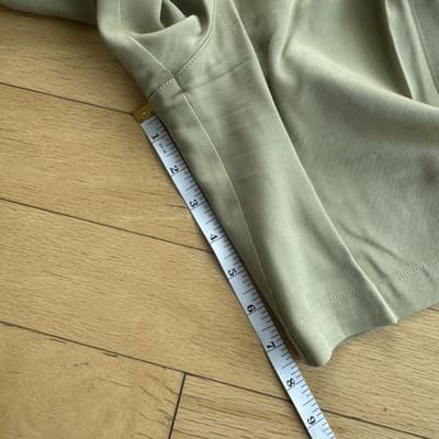 Tommy Bahama Pleated Chino Shorts 100% Silk Casual Beige 10 Inseam Mens 33 - Thumbnail 19