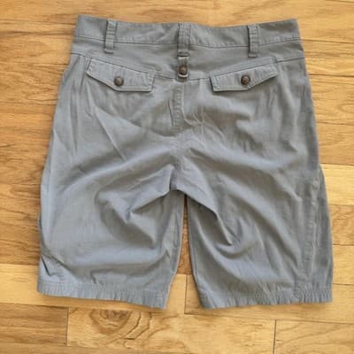 Athleta Dipper Bermuda Shorts Zipper Pockets Twill Hiking Gray 9 Inseam Womens 8 - Thumbnail 2