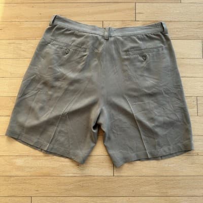 Tommy Bahama Shorts Pleated Chino Beige 100% Silk Casual 10 Inseam Mens 36 - Thumbnail 2