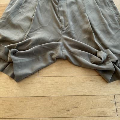 Tommy Bahama Shorts Pleated Chino Beige 100% Silk Casual 10 Inseam Mens 36 - Thumbnail 8