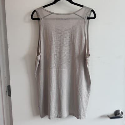 Lululemon Metal Vent Tech Tank Top Breathe Repeat Mesh Gray Athletic Mens XL - Thumbnail 2
