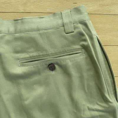 Tommy Bahama Pleated Chino Shorts 100% Silk Casual Beige 10 Inseam Mens 33 - Thumbnail 11